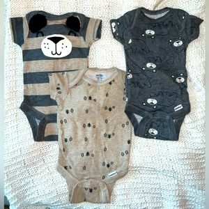 Set of (3) Gerber Newborn Onesies